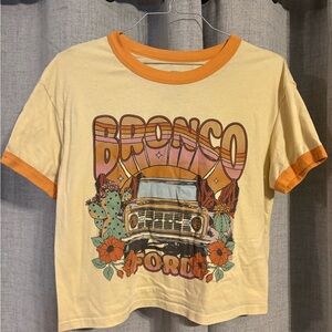 Women’ Bronco Graphic Tee - Yellow & Orange